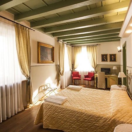 Villa Vecelli Cavriani Mozzecane Bagian luar foto