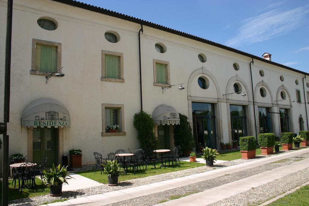 Villa Vecelli Cavriani Mozzecane Bagian luar foto