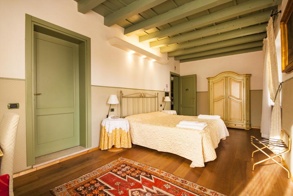 Villa Vecelli Cavriani Mozzecane Bagian luar foto