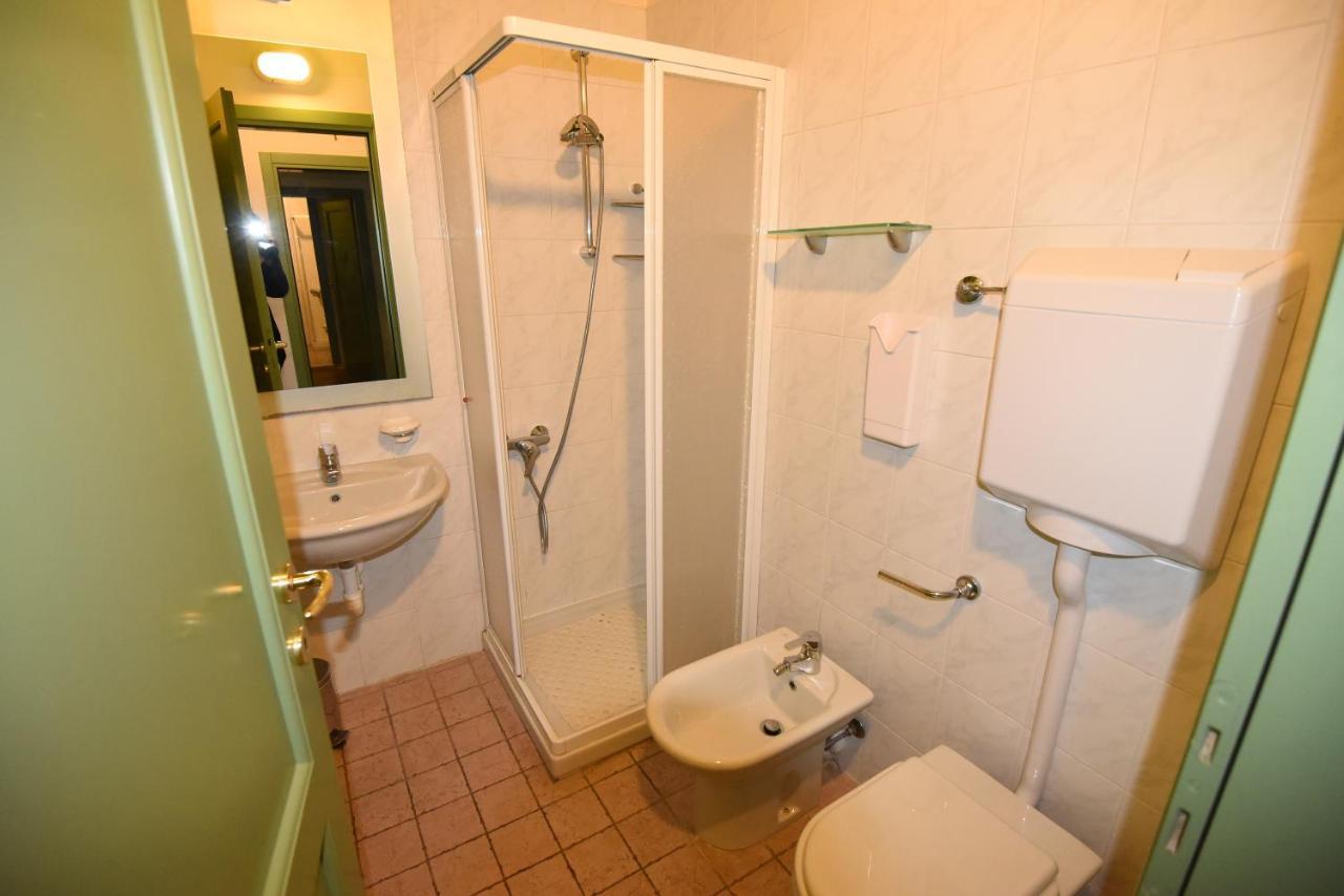 Villa Vecelli Cavriani Mozzecane Bagian luar foto