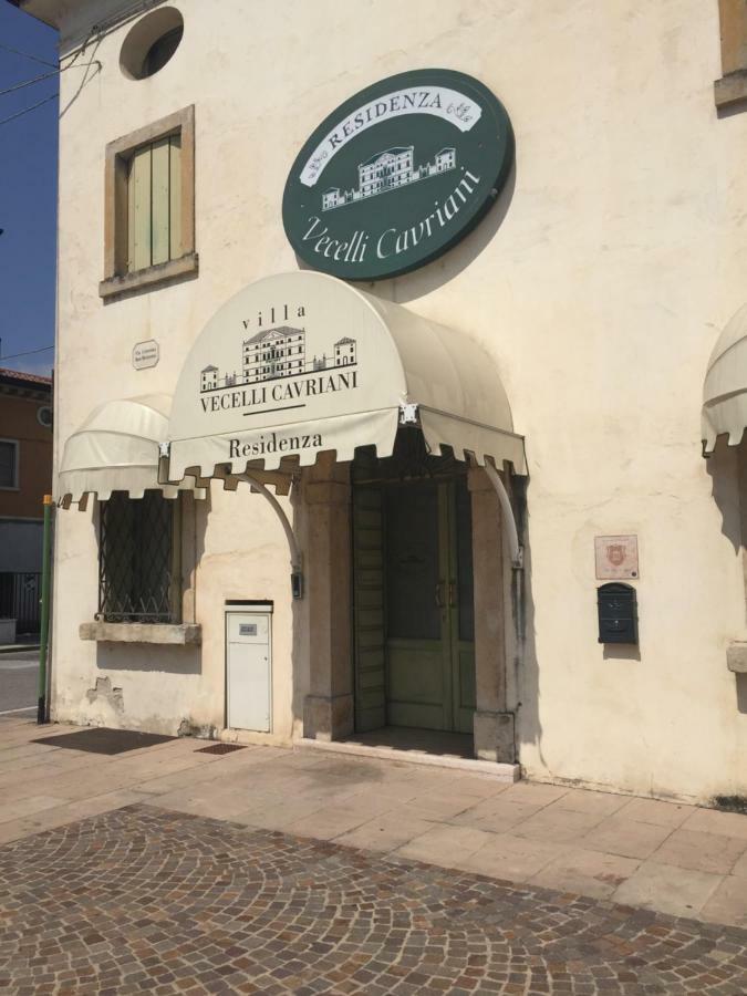 Villa Vecelli Cavriani Mozzecane Bagian luar foto