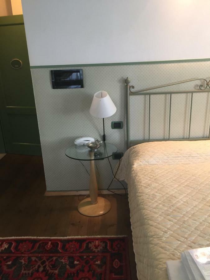 Villa Vecelli Cavriani Mozzecane Bagian luar foto